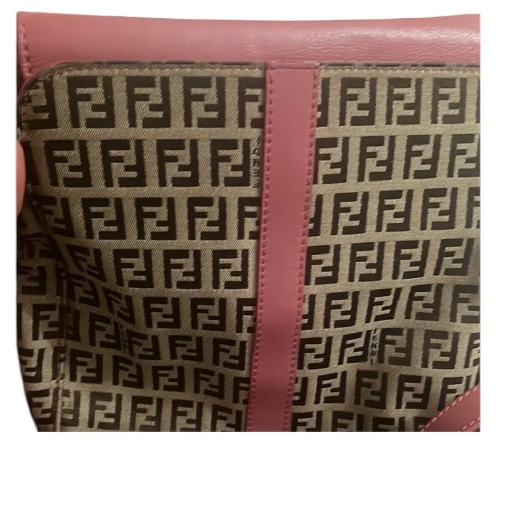 FENDI Tan and Pink Crossbody Bag - Picture 5 of 15